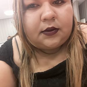 Meet your Posher, Yenifer